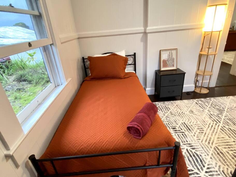 Your Hilo Homebase - Lovely 3 Bedroom In Heart Of Hilo With Ac! Exteriör bild